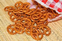 Hard Biscuit Pretzels